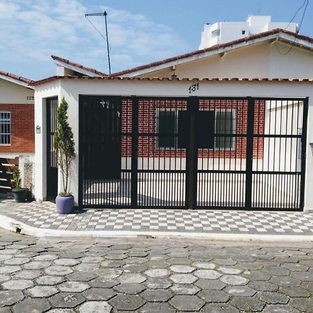 Temporada Na Praia Em Mongagua Sp Екстер'єр фото